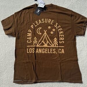 Men’s Adventure Seeking T-shirt, NEW